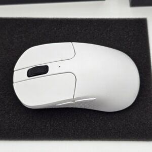 Keychron M3 Mini Wireless White Mouse‎ PixArt 3395 Tri-Mode Precise+ Optical